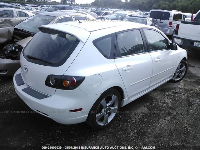 JM1BK143961495041 - 2006 MAZDA 3 HATCHBACK WHITE photo 4