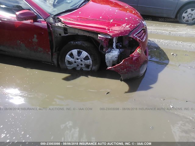 4T1BF3EK2AU065215 - 2010 TOYOTA CAMRY SE/LE/XLE 红色 照片 6