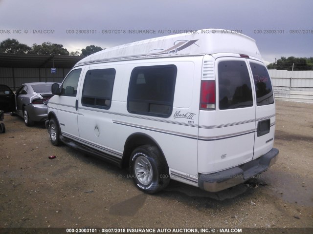 1GBFG15M5V1049370 - 1997 CHEVROLET EXPRESS G1500  WHITE photo 3