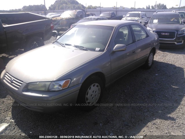 4T1BG22K3VU113385 - 1997 TOYOTA CAMRY CE/LE/XLE 灰色 照片 2
