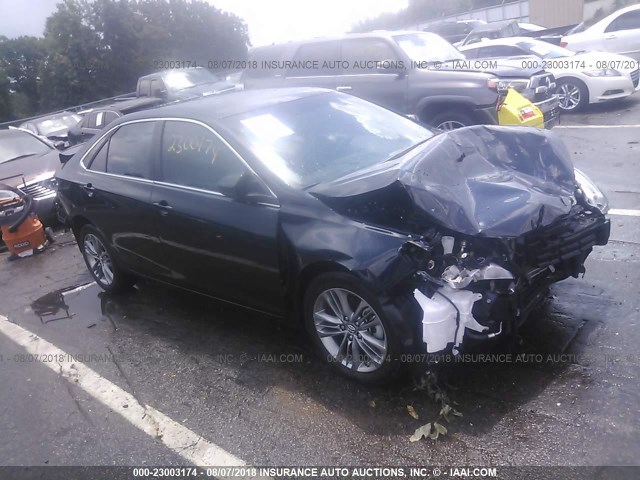 4T1BF1FK1HU773078 - 2017 TOYOTA CAMRY LE/XLE/SE/XSE 黑色 照片 1
