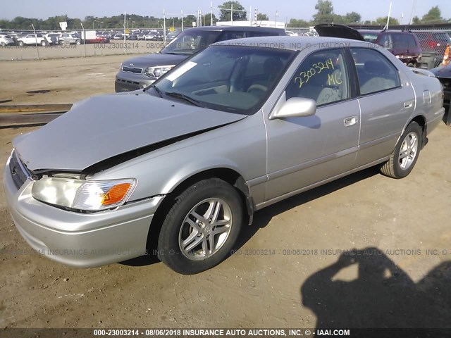 4T1BG22K21U870000 - 2001 TOYOTA CAMRY CE/LE/XLE 银色 照片 2