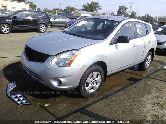 JN8AS5MT0BW574439 - 2011 NISSAN ROGUE S/SV/KROM SILVER photo 2