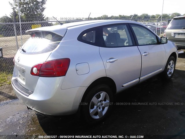 JN8AS5MT0BW574439 - 2011 NISSAN ROGUE S/SV/KROM SILVER photo 4