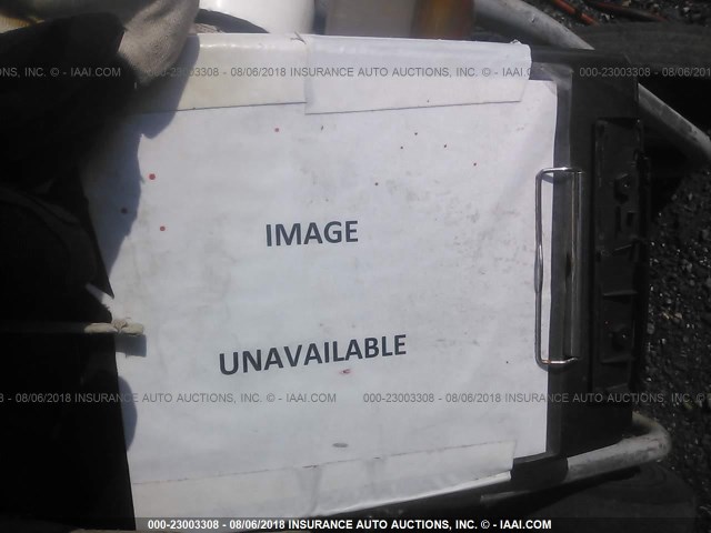 3VWDD21C7XM470590 - 1999 VOLKSWAGEN NEW BEETLE GLX 银色 照片 9