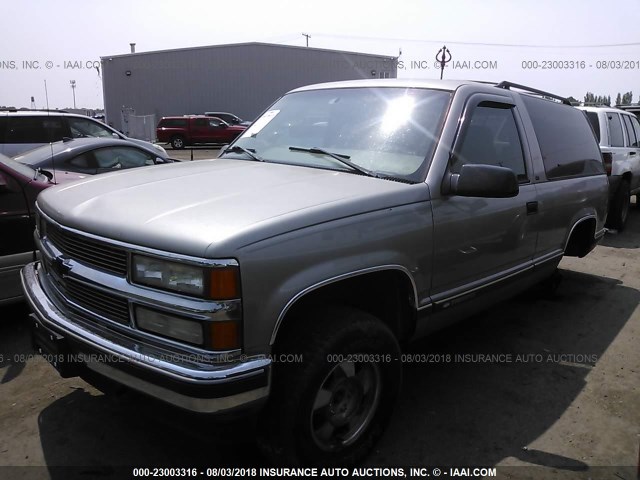 3GNEK18R1XG102882 - 1999 CHEVROLET TAHOE K1500 TAN photo 2