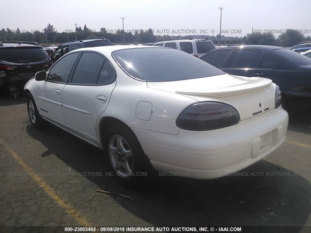 1G2WK52J82F210812 - 2002 PONTIAC GRAND PRIX SE WHITE photo 3