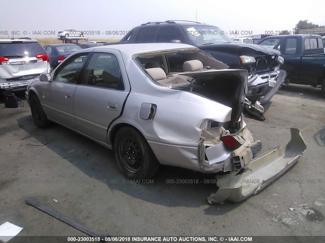4T1BG22K0XU525444 - 1999 TOYOTA CAMRY CE/LE/XLE 金色 照片 3