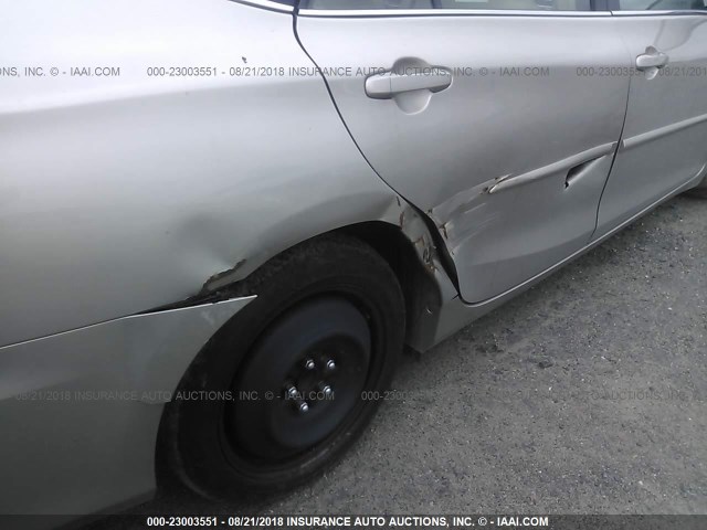 4T1BF1FKXHU736417 - 2017 TOYOTA CAMRY LE/XLE/SE/XSE GOLD photo 6