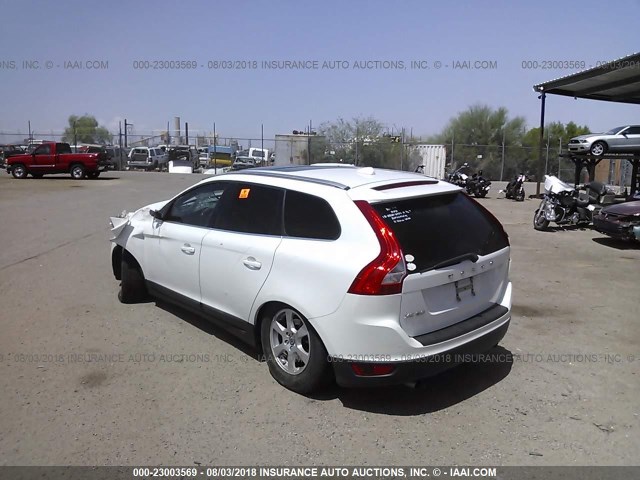 YV4952DL0B2173966 - 2011 VOLVO XC60 3.2 WHITE photo 3