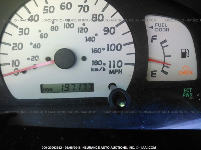 5TESN92N62Z048628 - 2002 TOYOTA TACOMA XTRACAB PRERUNNER ვერცხლისფერი ფოტო 7