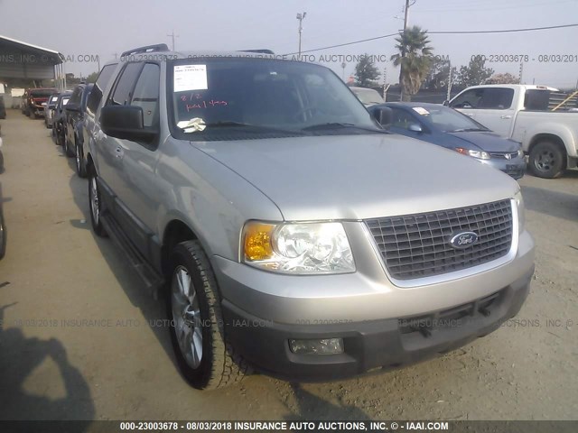 1FMPU15506LA21057 - 2006 FORD EXPEDITION XLT SILVER photo 1