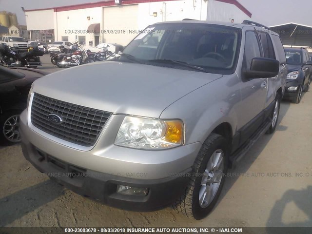 1FMPU15506LA21057 - 2006 FORD EXPEDITION XLT SILVER photo 2