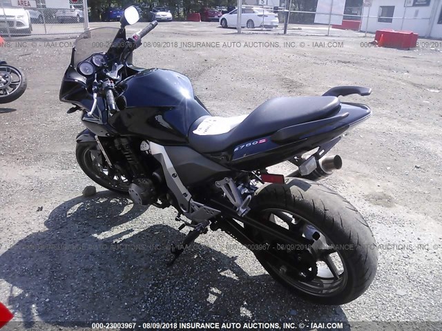 JKAZRDK166A006330 - 2006 KAWASAKI ZR750 K6F BLACK photo 3