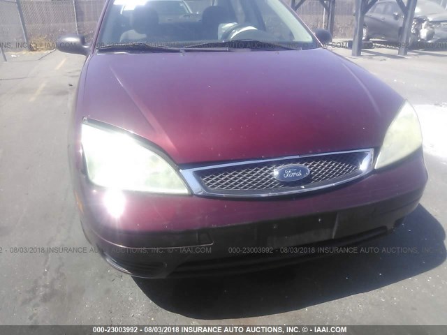 1FAFP34N97W108031 - 2007 FORD FOCUS ZX4/S/SE/SES MAROON photo 6