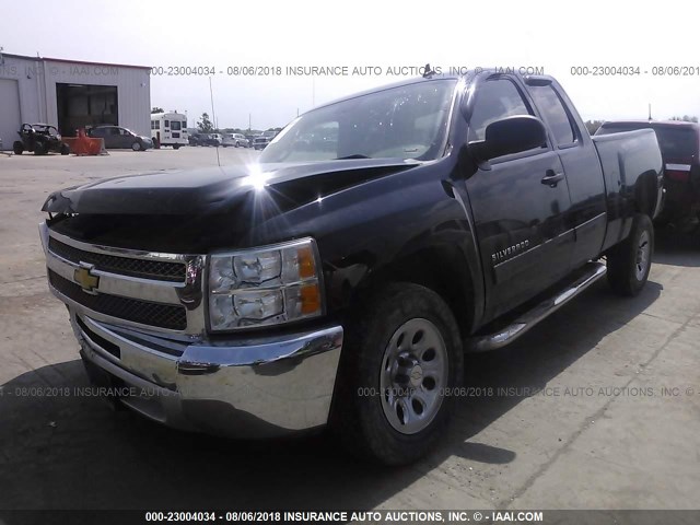 1GCRCREA8CZ348097 - 2012 CHEVROLET SILVERADO C1500  LS BLACK photo 2