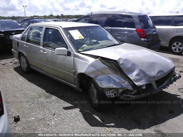 YV1LS55A2X1566214 - 1999 VOLVO S70 GOLD photo 1