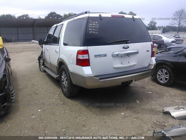 1FMJU1H51BEF42143 - 2011 FORD EXPEDITION XLT/KING RANCH WHITE photo 3
