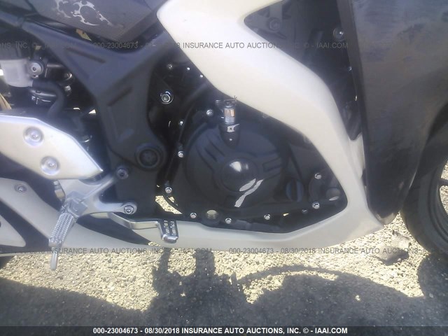 MH3RH06Y8FK009119 - 2015 YAMAHA YZFR3 WHITE photo 8