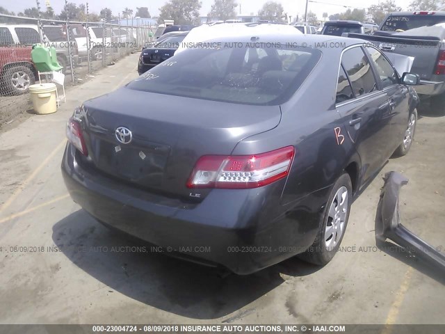 4T4BF3EK3BR146411 - 2011 TOYOTA CAMRY SE/LE/XLE GRAY photo 4