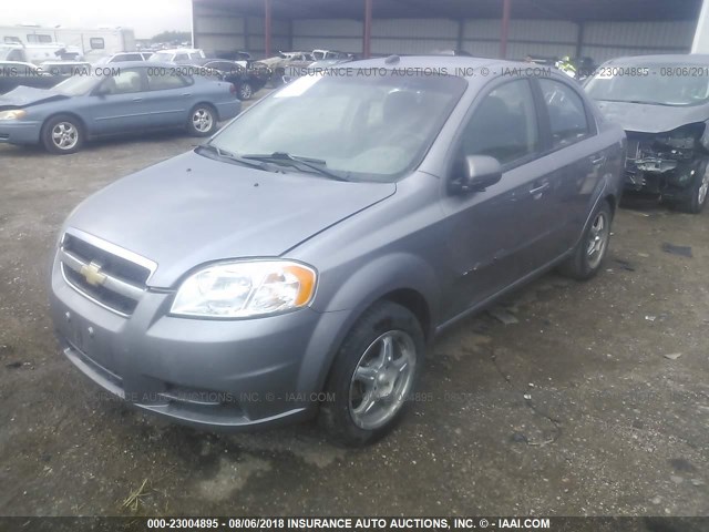 KL1TD5DE6AB125019 - 2010 CHEVROLET AVEO LS/LT GRAY photo 2