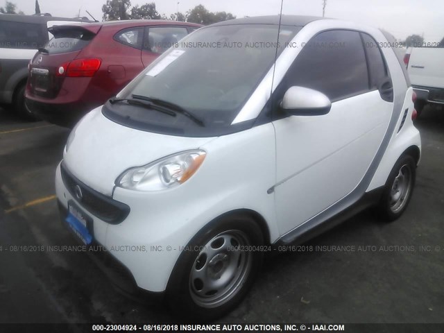 WMEEJ3BA0EK738095 - 2014 SMART FORTWO PURE/PASSION WHITE photo 2