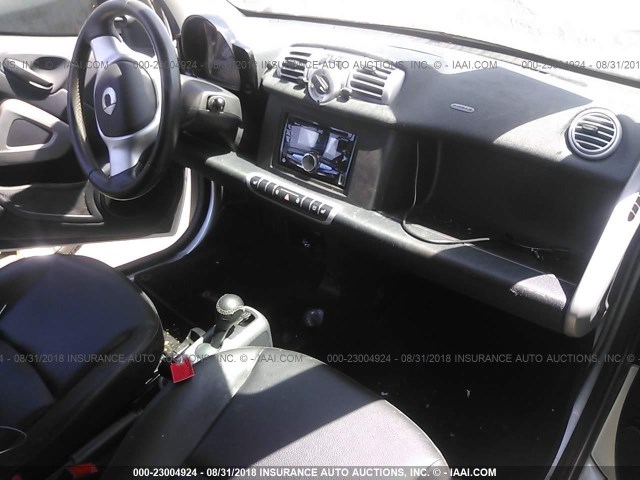WMEEJ3BA0EK738095 - 2014 SMART FORTWO PURE/PASSION WHITE photo 5