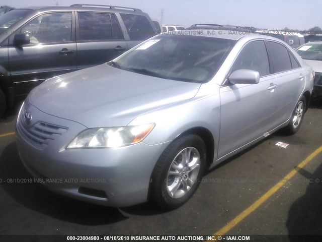 JTNBE46K373079727 - 2007 TOYOTA CAMRY NEW GENERAT CE/LE/XLE/SE SILVER photo 2