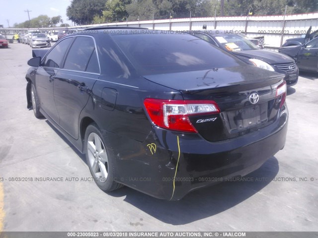 4T1BF1FK6CU072769 - 2012 TOYOTA CAMRY SE/LE/XLE BLACK photo 3
