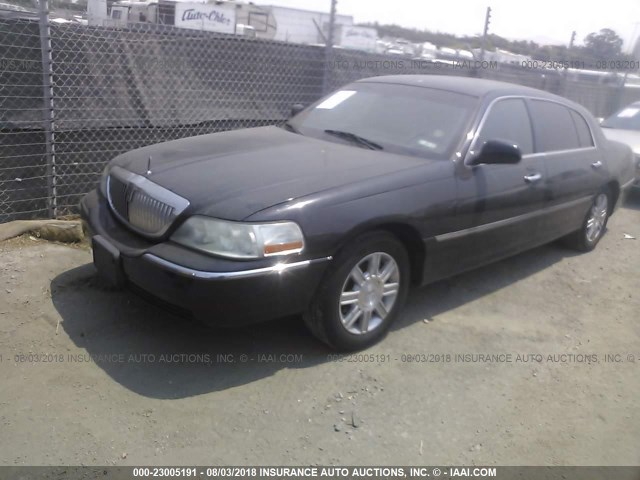 2LNBL8EV9AX622291 - 2010 LINCOLN TOWN CAR EXECUTIVE L BLACK photo 2