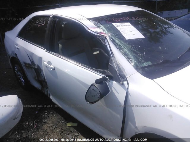 4T4BF1FK3ER342971 - 2014 TOYOTA CAMRY L/SE/LE/XLE 白色 照片 6