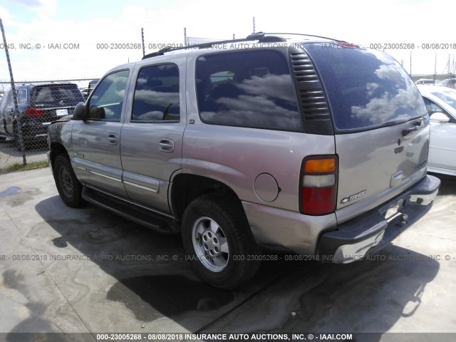 1GNEC13Z32R227685 - 2002 CHEVROLET TAHOE C1500 TAN photo 3