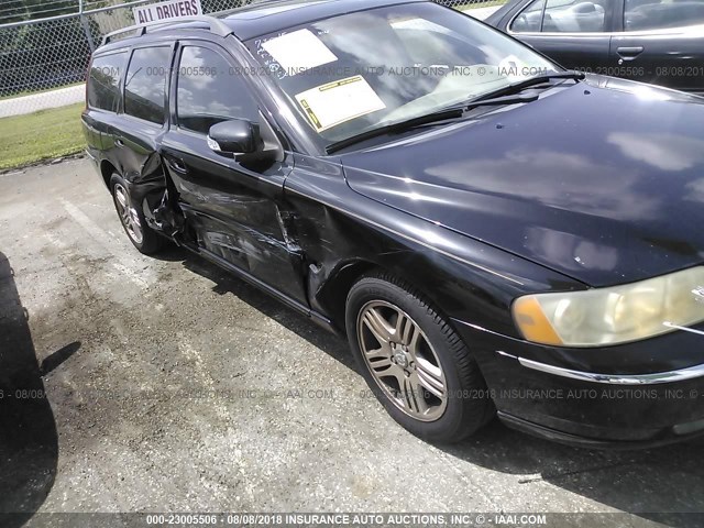 YV1SW592872626820 - 2007 VOLVO V70 2.5T BLACK photo 1