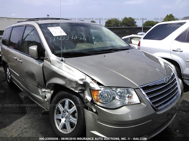 2A8HR54P78R795183 - 2008 CHRYSLER TOWN & COUNTRY TOURING GOLD photo 1