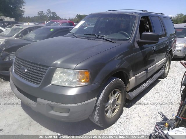 1FMEU15WX3LA95775 - 2003 FORD EXPEDITION XLT GRAY photo 2