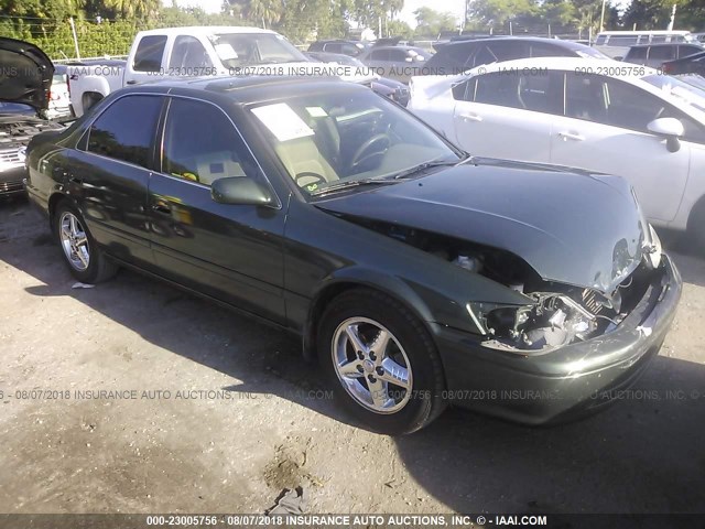 JT2BG22K1Y0384390 - 2000 TOYOTA CAMRY CE/LE/XLE 绿色 照片 1