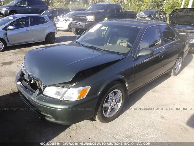 JT2BG22K1Y0384390 - 2000 TOYOTA CAMRY CE/LE/XLE 绿色 照片 2