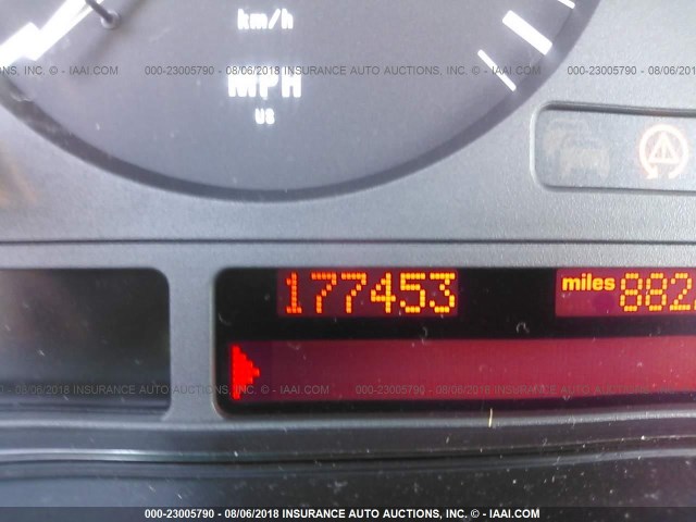 WBADT434X2GZ95621 - 2002 BMW 525 I AUTOMATIC SILVER photo 7