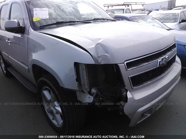 1GNFK13048R131646 - 2008 CHEVROLET TAHOE K1500 Pewter photo 6