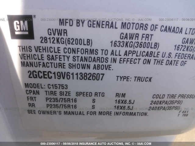 2GCEC19V611382607 - 2001 CHEVROLET SILVERADO C1500 WHITE photo 9