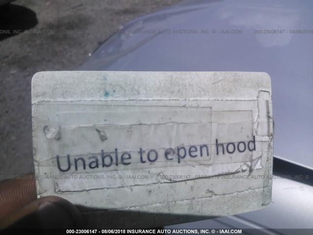 1LNHM81WX1Y724429 - 2001 LINCOLN TOWN CAR EXECUTIVE Светло-синий фото 10