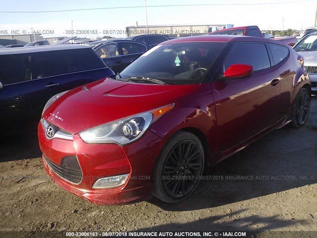 KMHTC6AD2DU161579 - 2013 HYUNDAI VELOSTER RED photo 2