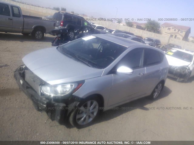 KMHCU5AE7DU066905 - 2013 HYUNDAI ACCENT GLS/SE SILVER photo 2