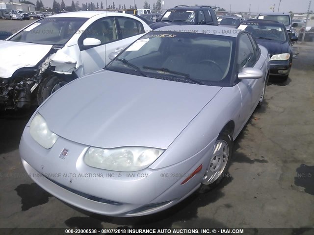 1G8ZY14721Z319985 - 2001 SATURN SC2 SILVER photo 2