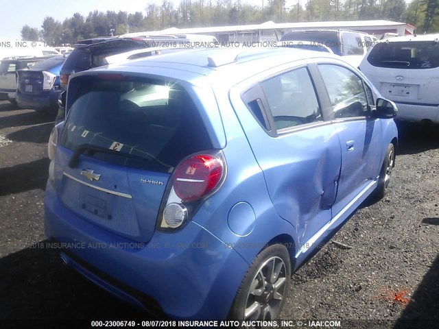 KL8CF6S95FC742386 - 2015 CHEVROLET SPARK 2LT BLUE photo 4