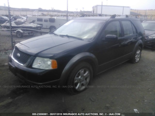 1FMDK02107GA31747 - 2007 FORD FREESTYLE SEL BLACK photo 2