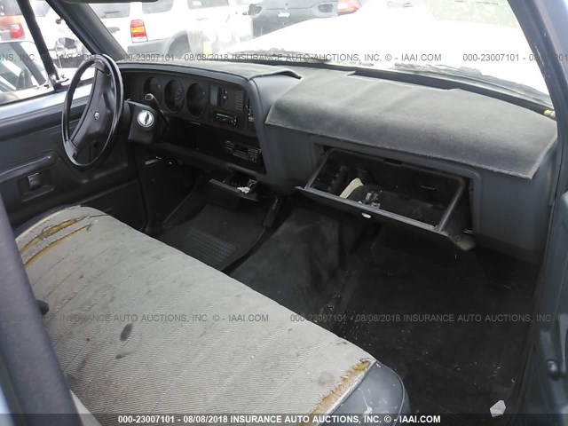 1B7HE16Y6NS524725 - 1992 DODGE D-SERIES D150 SILVER photo 5