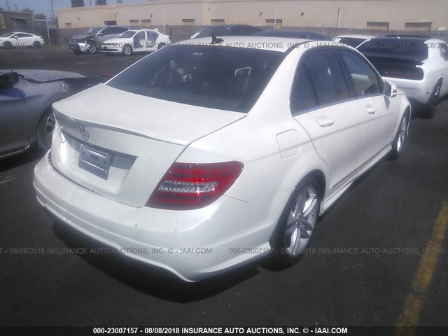 WDDGF4HB8EG252769 - 2014 MERCEDES-BENZ C 250 WHITE photo 4