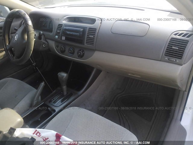 4T1BE32K43U192588 - 2003 TOYOTA CAMRY LE/XLE/SE Ақ фото 5