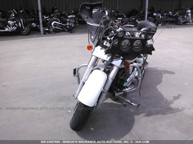 1HD1KB4138Y707523 - 2008 HARLEY-DAVIDSON FLHX WHITE photo 2